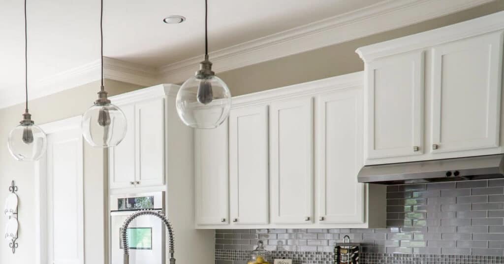 How To Remove Crown Molding From, How To Remove Trim From Kitchen Cabinets