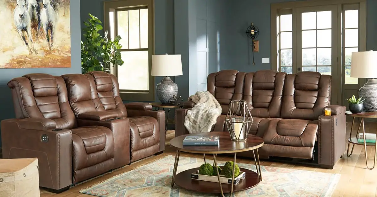 What is The Commission Percentage at Ashley Furniture?